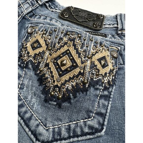 Miss Me Capri Jeans 25 Lowrise Denim Aztec Embroidery/Rhinestones/Studs Distress - Picture 3 of 9